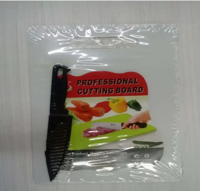 Tabla de picar con cuchillo